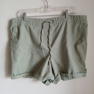 Classic Drawstring High-Rise Women's Shorts in Sage Green
